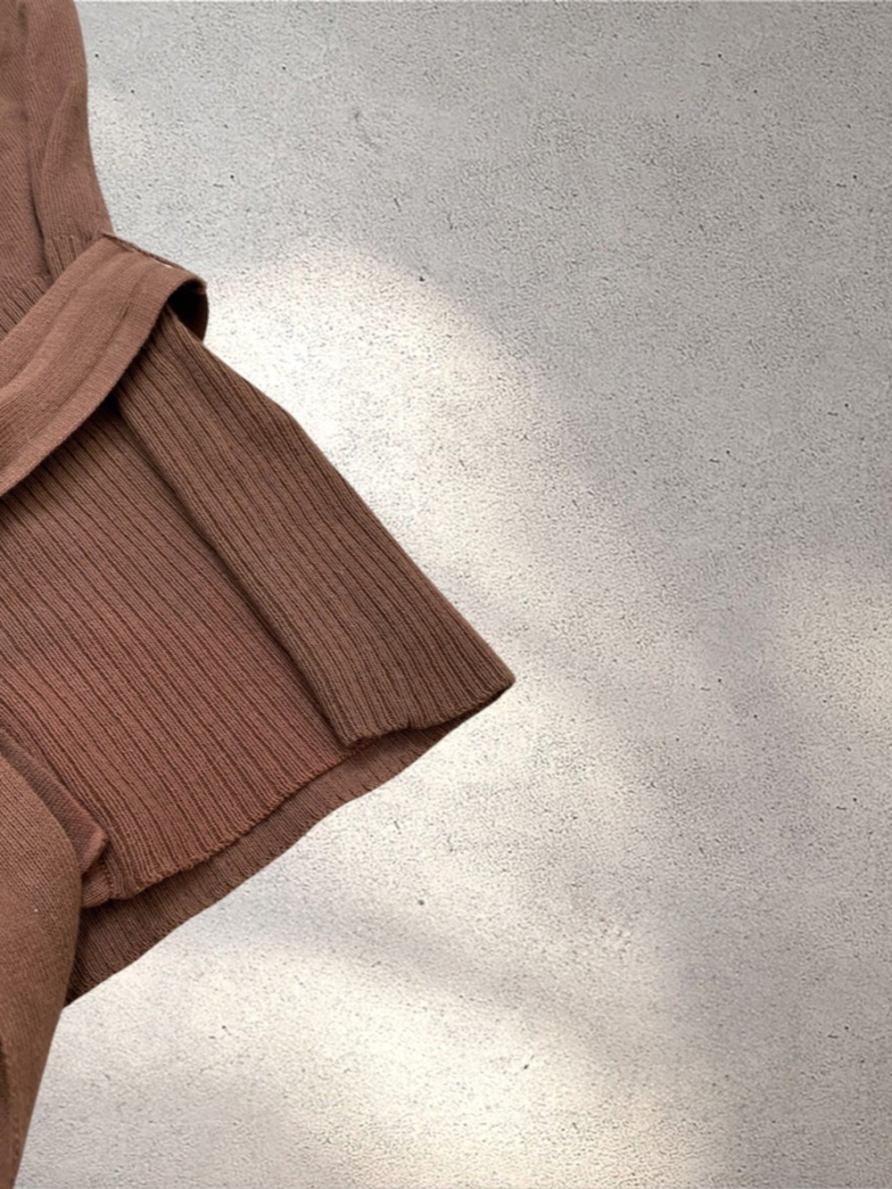 Kensie Sleeveless Brown Cardigan w/ Tie Waist & Shawl Collar - Picture 7 of 8